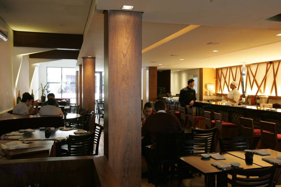 Agradável e amplo o salão com capacidade para 160 pessoas Agradável e amplo o salão com capacidade para 160 pessoas