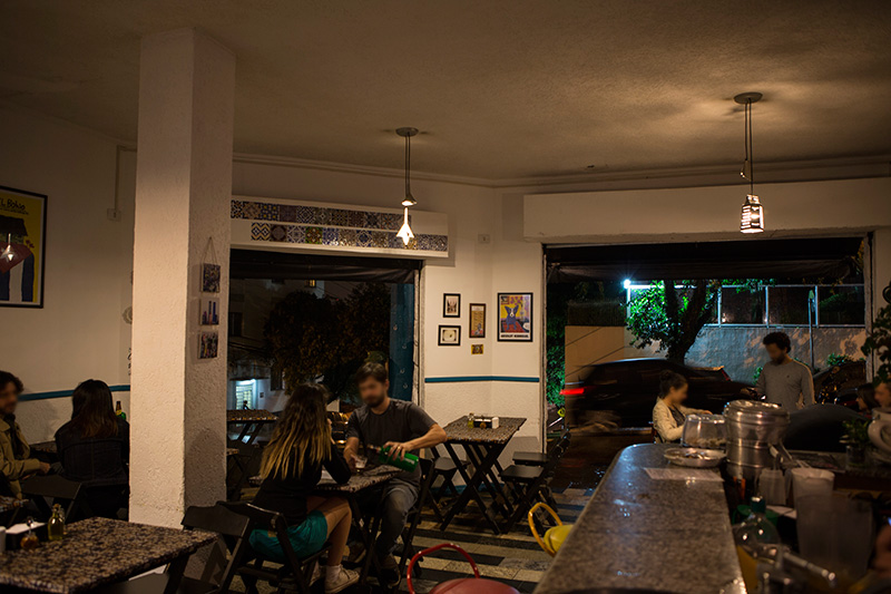 Tem ambiente simples e ocupa o salão deixado por um boteco de Perdizes Tem ambiente simples e ocupa o salão deixado por um boteco de Perdizes