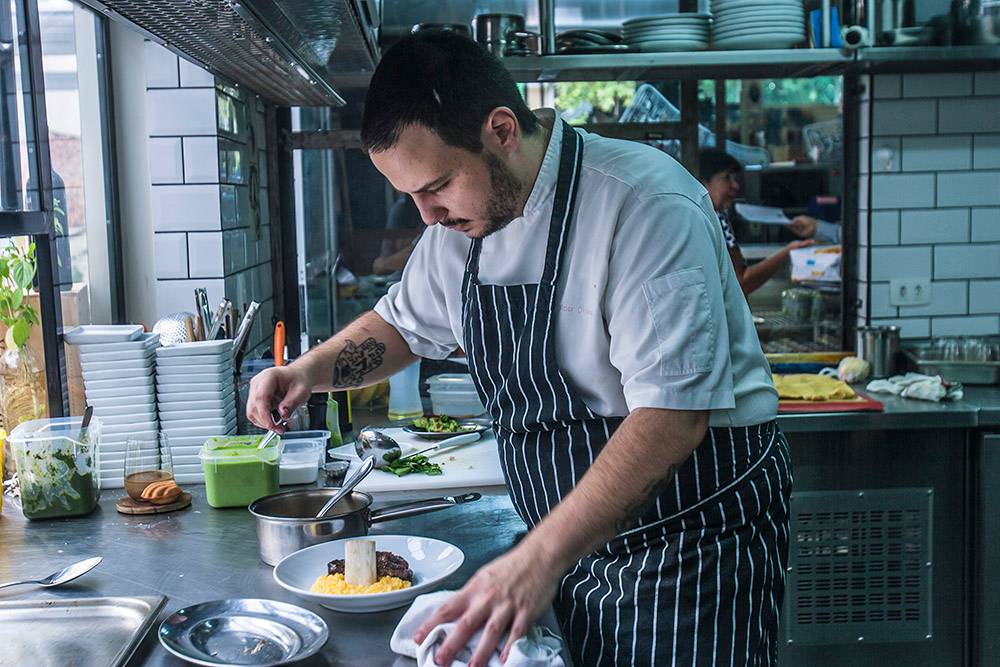 Petí Gastronomia oferece almoço especial para domingo de Páscoa