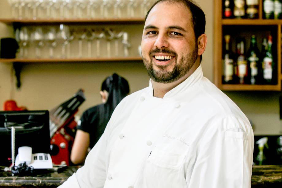 O chef Diogo Silveira acerta no menu italiano bom e barato O chef Diogo Silveira acerta no menu italiano bom e barato