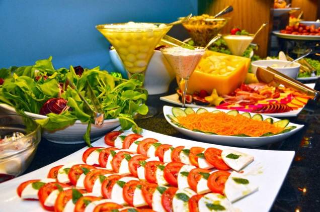 Festival de Petiscos:R$ 22 pelo bufê completo Festival de Petiscos:R$ 22 pelo bufê completo