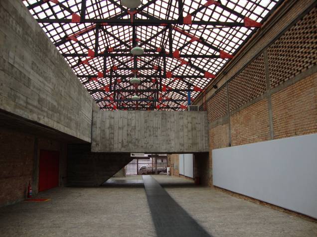 Hall de entrada do teatro do Sesc Pompeia Hall de entrada do teatro do Sesc Pompeia