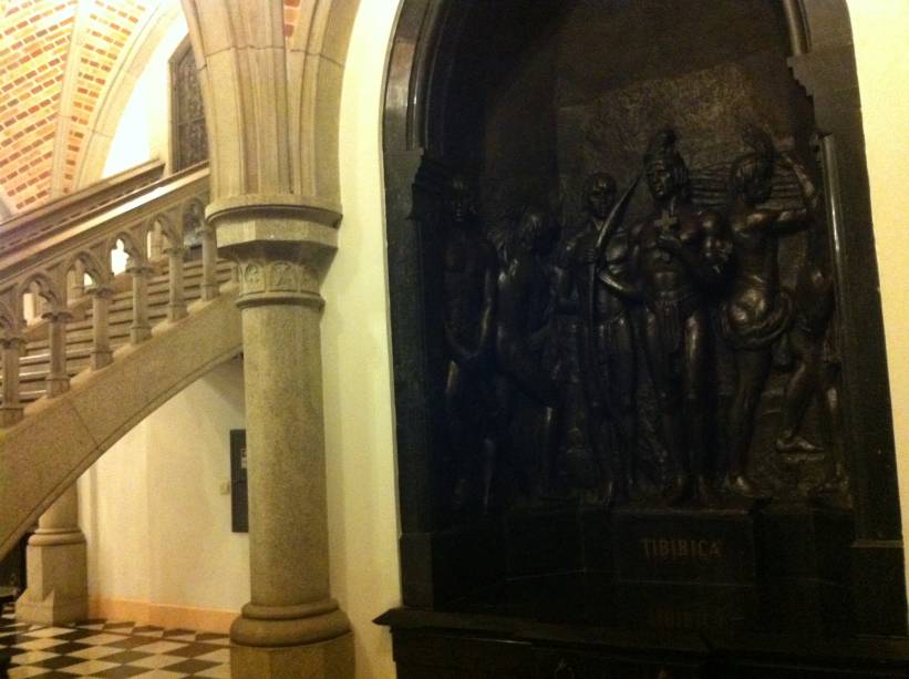 O túmulo do cacique Tibiriçá é um dos mais visitados O túmulo do cacique Tibiriçá é um dos mais visitados