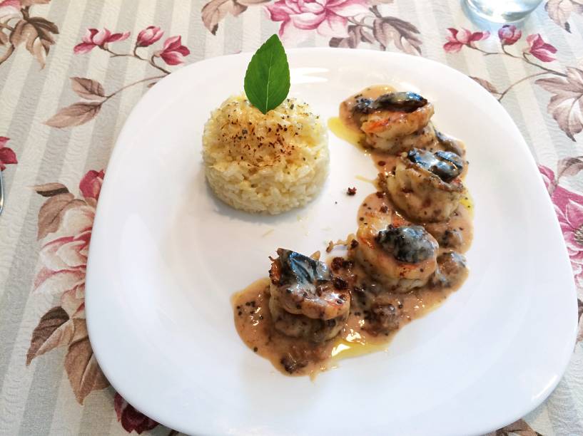 Nova sugestão: molho de ameixa com arroz cremoso de parmesão Nova sugestão: molho de ameixa com arroz cremoso de parmesão