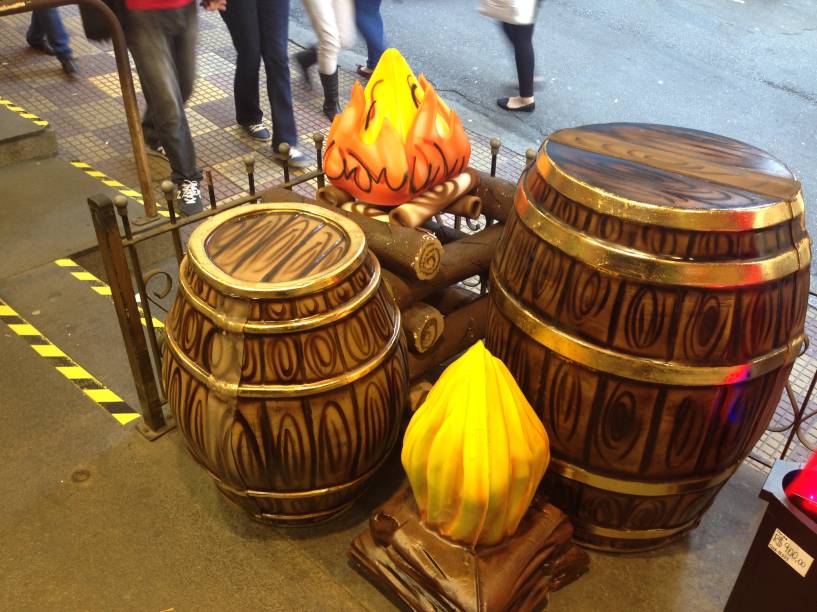 Porto das Festas e Fantasias: os barrís para uma decoração temática Porto das Festas e Fantasias: os barrís para uma decoração temática