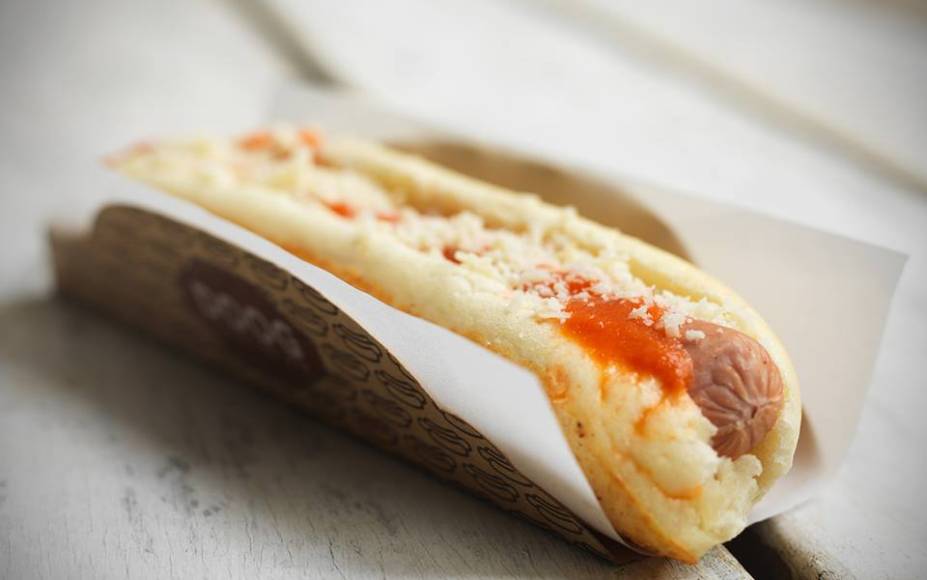 Italian: coberto por molho de tomate e parmesão Italian: coberto por molho de tomate e parmesão