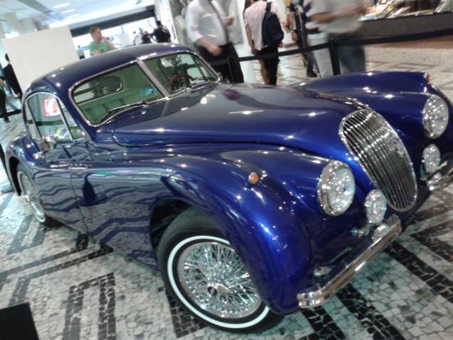 Jaguar XK120: o modelo foi utilizado nos anos 50 em Interlagos e nos circuitos de rua do Rio Jaguar XK120: o modelo foi utilizado nos anos 50 em Interlagos e nos circuitos de rua do Rio