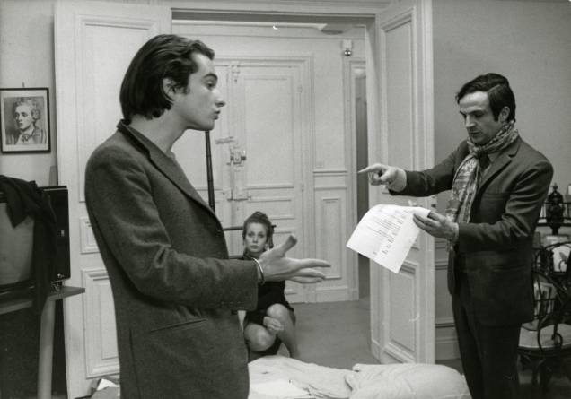 O ator Jean Pierre Léaud e Truffaut no set de filmagem de Domicílio Conjugal (1970) O ator Jean Pierre Léaud e Truffaut no set de filmagem de Domicílio Conjugal (1970)