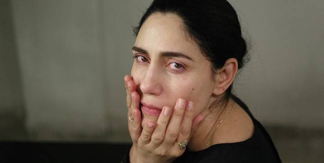 O Julgamento de Viviane Amsalem: Viviane vive a agonia de um pedido de divórcio recusado O Julgamento de Viviane Amsalem: Viviane vive a agonia de um pedido de divórcio recusado