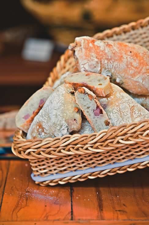Ciabatta de mortadela italiana e pistache Ciabatta de mortadela italiana e pistache