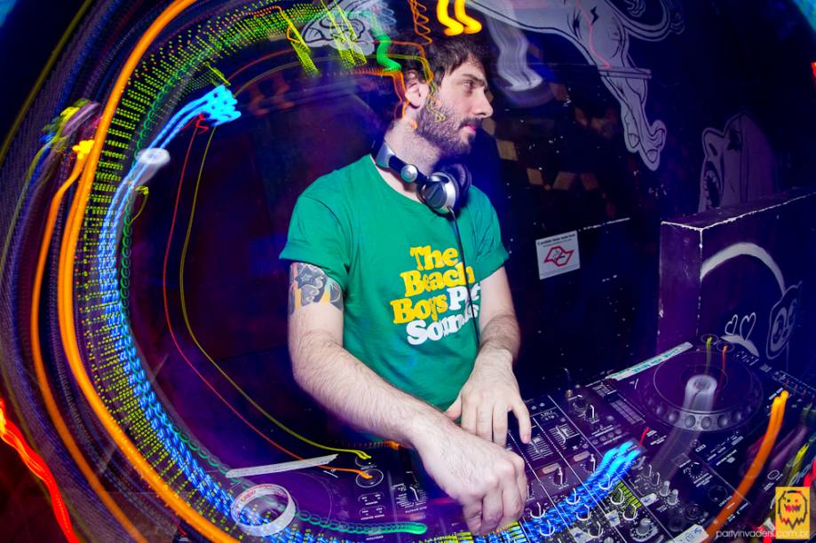 O DJ Junior Passini toca no Rockn Beats O DJ Junior Passini toca no Rockn Beats