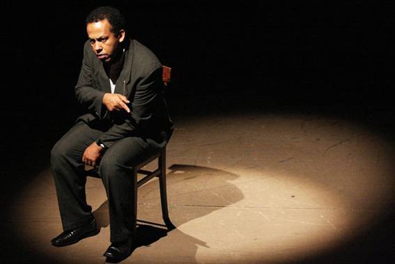 O monólogo é interpretado por Francisco Gomes O monólogo é interpretado por Francisco Gomes