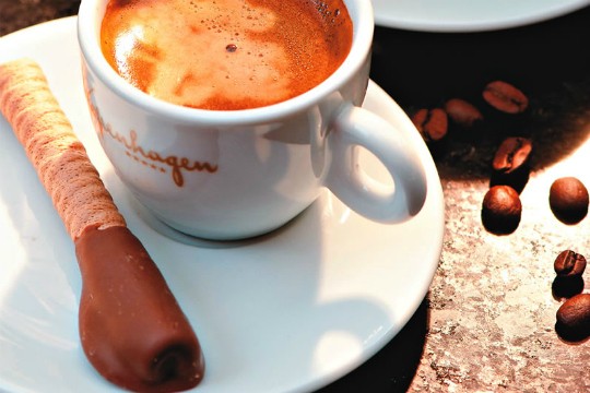 Clássico canudo de biju que acompanha o expresso Clássico canudo de biju que acompanha o expresso