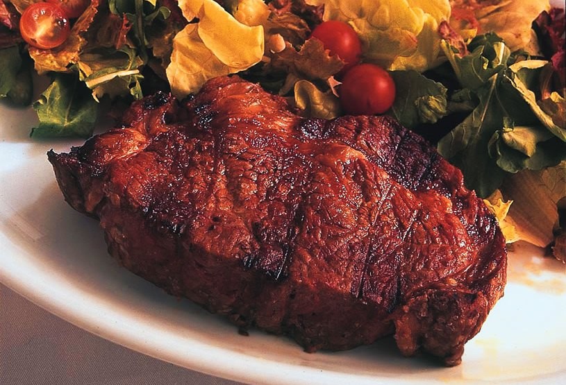 No despojado Leôncio: a meia-porção de bife de chorizo No despojado Leôncio: a meia-porção de bife de chorizo