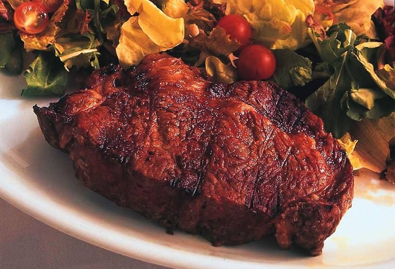 No despojado Leôncio: a meia-porção de bife de chorizo No despojado Leôncio: a meia-porção de bife de chorizo