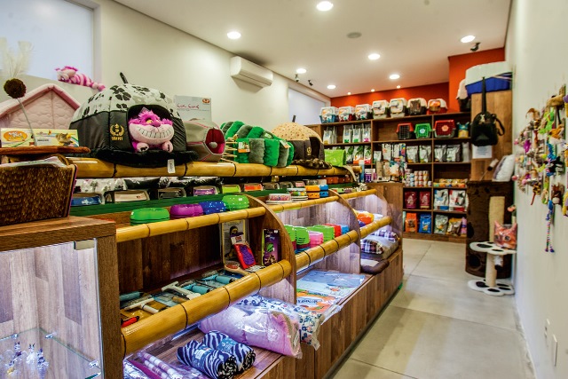 Toca dos Gatos: pet shop especializado em felinos