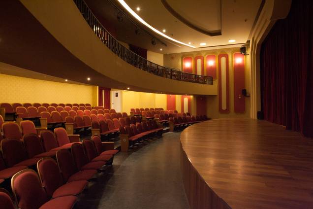 Depois de fazer aulas de interpretação, a criançada apresenta uma peça no teatro do espaço Depois de fazer aulas de interpretação, a criançada apresenta uma peça no teatro do espaço
