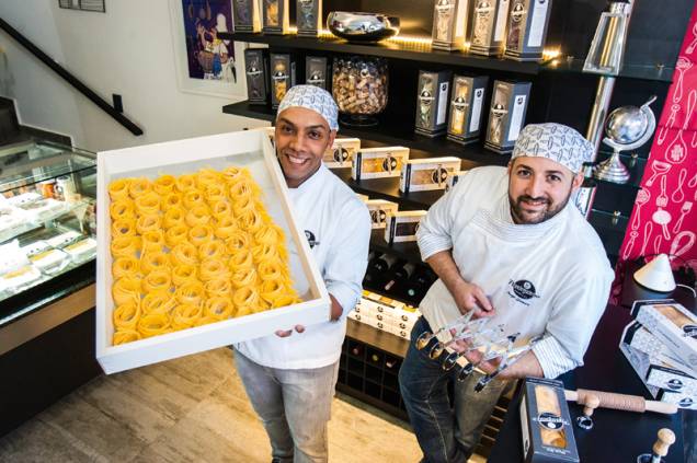 Os chefs Jhonny Santos e Jorge Gamart Os chefs Jhonny Santos e Jorge Gamart