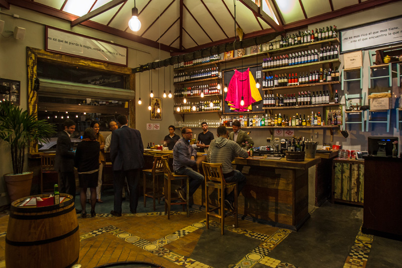 Os animados balcões ficam na frente Os animados balcões ficam na frente