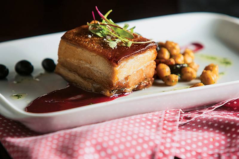 Pancetta assada com grão-de-bico