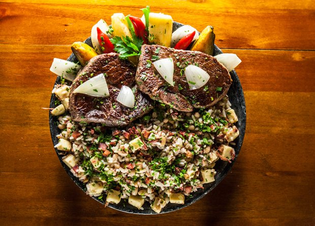 Só nos fins de semana: baião de dois com carne de sol