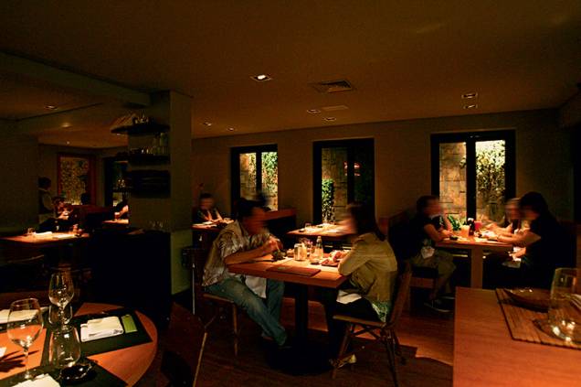 Salão do Momotaro: a cozinha é comandada pelo chef Adriano Kanashiro Salão do Momotaro: a cozinha é comandada pelo chef Adriano Kanashiro