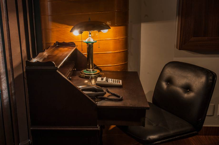Detalhe da sala que imita um banco clandestino Detalhe da sala que imita um banco clandestino