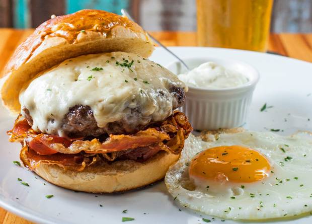 O sagabúrguer: bom par com os chopes