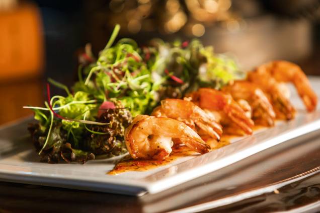 Camarão ao molho agridoce picante: entrada irresistível Camarão ao molho agridoce picante: entrada irresistível