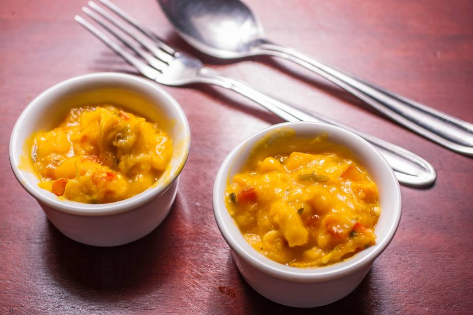 Uma das entradas: creme de siri Uma das entradas: creme de siri