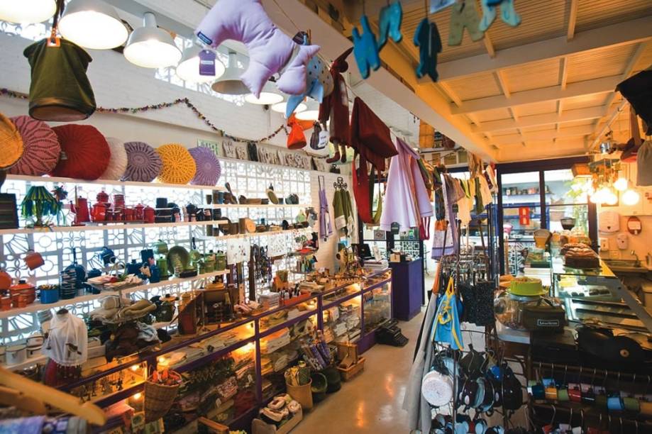 Empório que também funciona como restaurante e loja de artesanato Empório que também funciona como restaurante e loja de artesanato