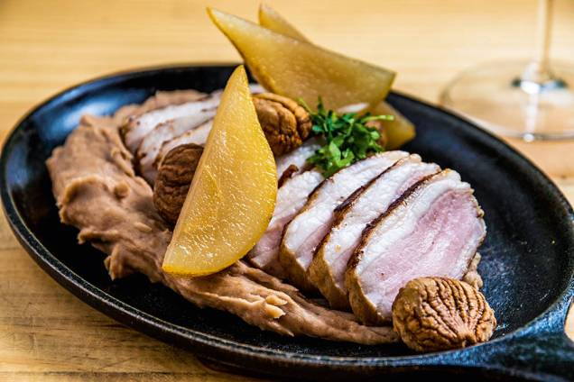 Javali com purê de castanha e pera Javali com purê de castanha e pera