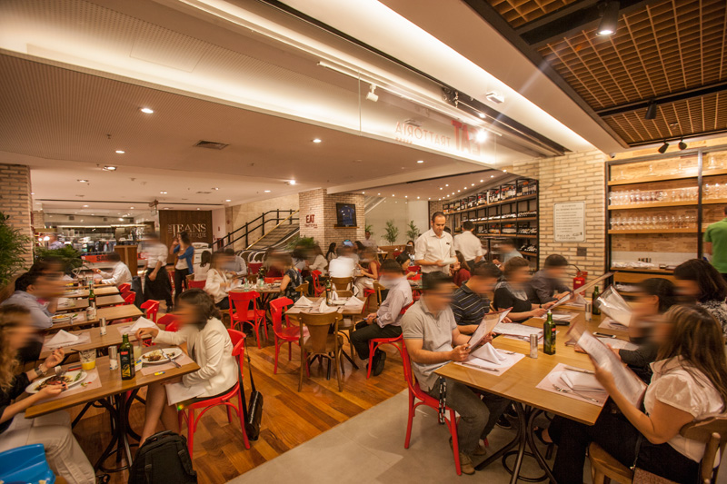 Esta é a primeira unidade da versão trattoria do Eat... Esta é a primeira unidade da versão trattoria do Eat...