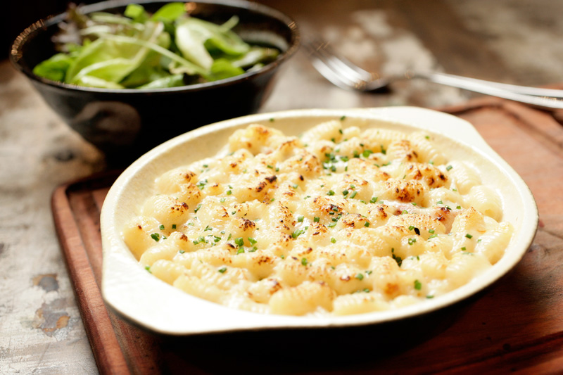 Mac and cheese com bacon defumado Mac and cheese com bacon defumado