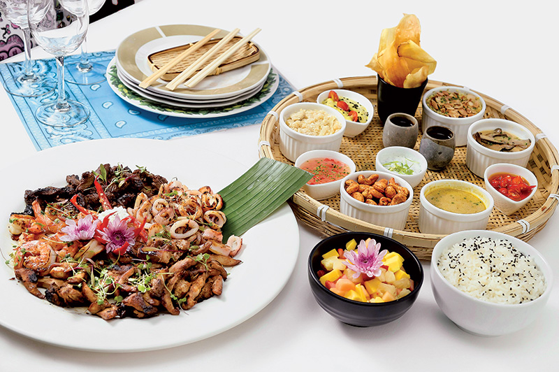 O misto de comidinhas batizado de festa thai: para quatro pessoas O misto de comidinhas batizado de festa thai: para quatro pessoas