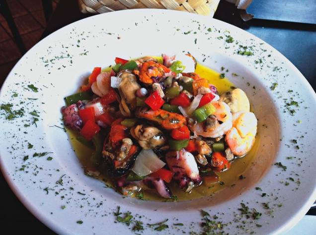 Sugestão do espanhol Maripili: rabo bovino cozido no vinho tinto Sugestão do espanhol Maripili: rabo bovino cozido no vinho tinto