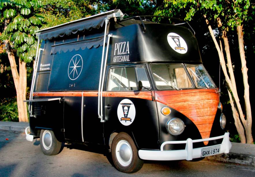 Massa na Caveira: pizza em pedaço Massa na Caveira: pizza em pedaço