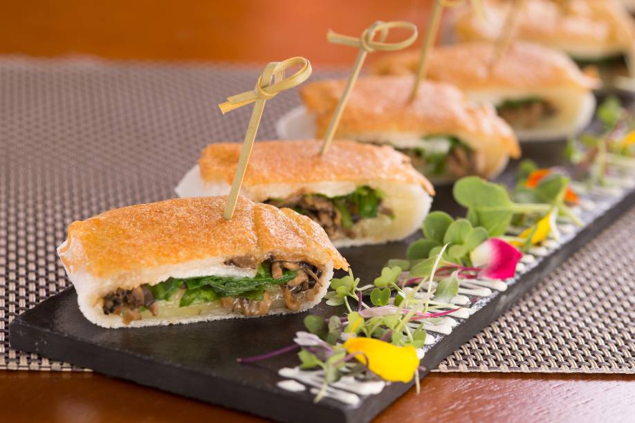 Tapioca com shimeji: uma das criações do chef Fábio Vieira Tapioca com shimeji: uma das criações do chef Fábio Vieira