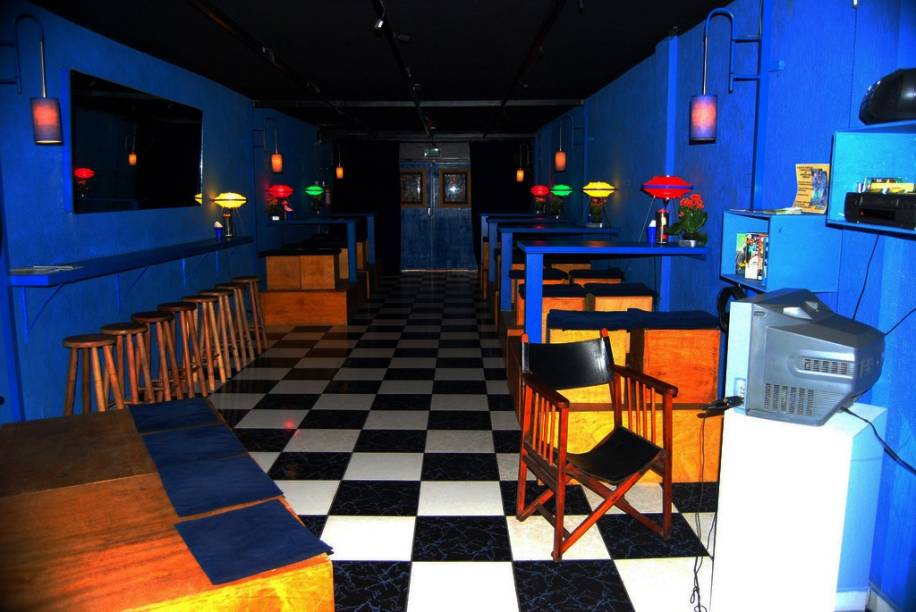 Miniteatro: espaço está localizado na Praça Franklin Roosevelt, reduto de outros teatros Miniteatro: espaço está localizado na Praça Franklin Roosevelt, reduto de outros teatros