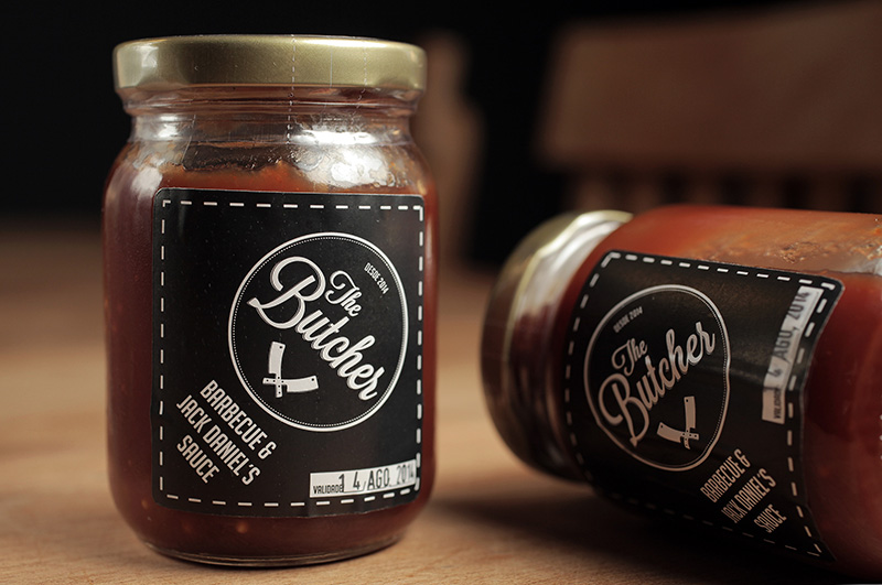 Molho barbecue feito com uma dose de uísque Jack Daniel’s Molho barbecue feito com uma dose de uísque Jack Daniel’s