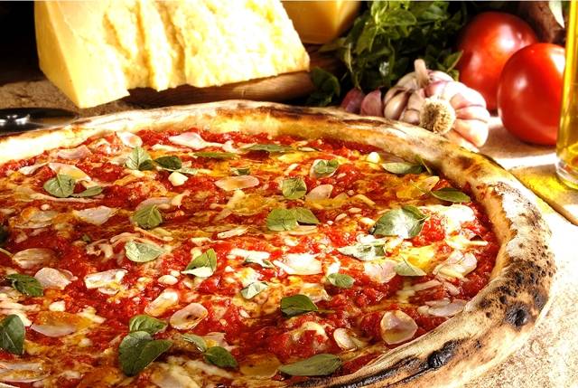 Pizza napolitana Pizza napolitana