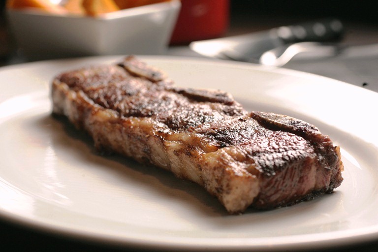 Assado de tira: uma das sugestões do cardápio Assado de tira: uma das sugestões do cardápio