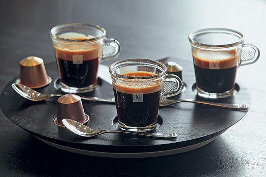 Trio poderoso: degustação de cafés da Índia, Colômbia e Minas Gerais Trio poderoso: degustação de cafés da Índia, Colômbia e Minas Gerais