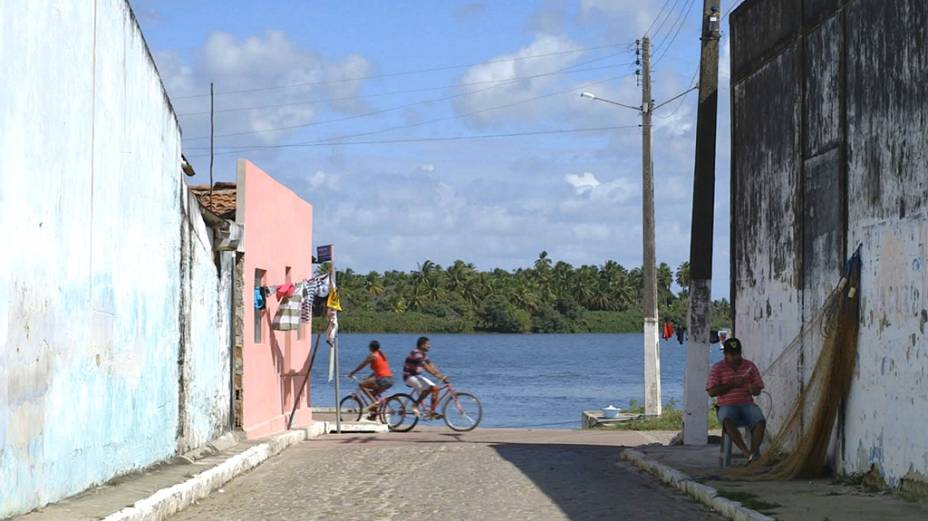 5x Chico - O Velho e sua Gente: durante 50 dias de viagens, cinco diretores acompanham o curso do Rio São Francisco