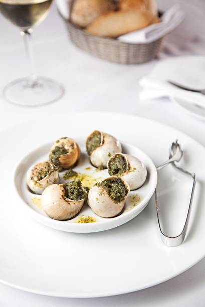 Porção de escargots franceses do Chef Rouge