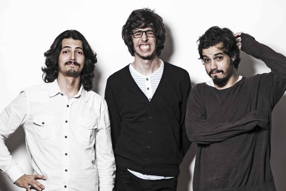 O Terno: trio formado por Victor Chaves, Tim Bernardes e Guilherme dAlmeida sobe ao Palco Terra às 15h