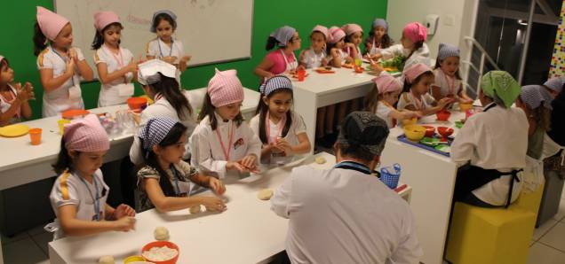 Minichefs: sala especial para a garotada aprender a cozinhar Minichefs: sala especial para a garotada aprender a cozinhar