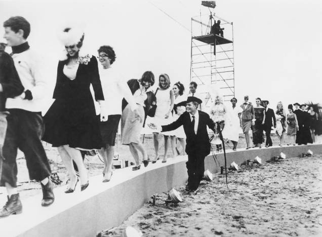 Oito e Meio: ficção e realidade se misturam no longa de Federico Fellini Oito e Meio: ficção e realidade se misturam no longa de Federico Fellini