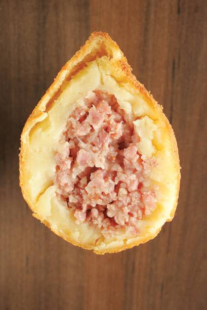 Coxinhas: de linguiça Coxinhas: de linguiça