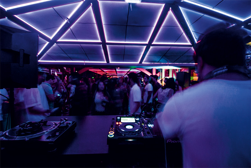 Festa Sampa City Rocks: balada no 22º andar Festa Sampa City Rocks: balada no 22º andar